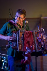 limmi HAUSMUSIK, co attila simon, 0018.jpg